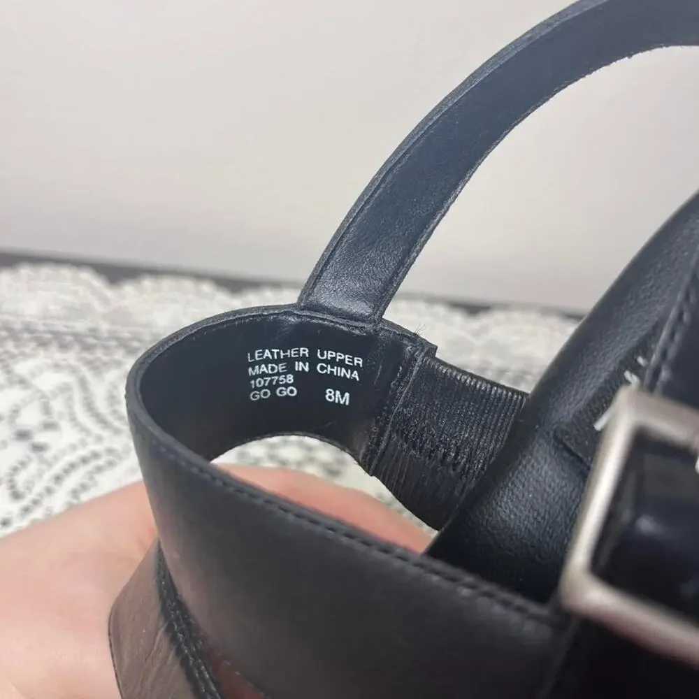 Mootsies tootsies black leather sandals